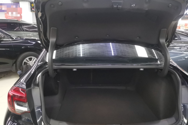 别克 君威 2023款 552T 智享型机舱底盘23