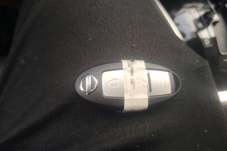 日产 奇骏 2022款 2.0L 两驱智联臻享版中控内饰7001