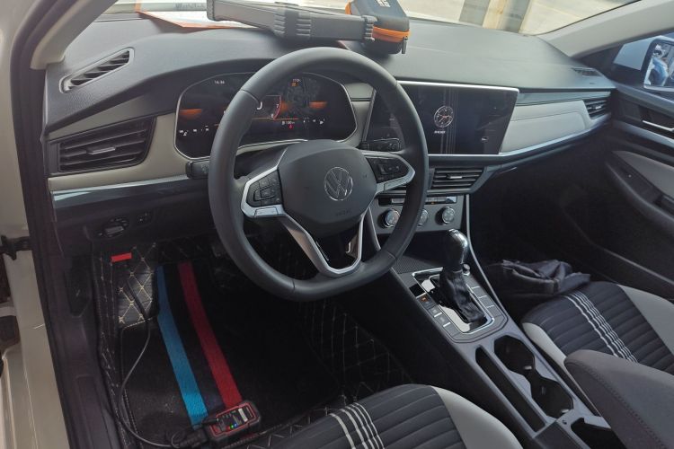 大众 宝来 2023款 200TSI DSG畅行版中控内饰12