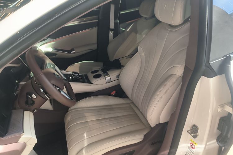 腾势Z9GT 2024款 1100四驱Ultra版局部细节19