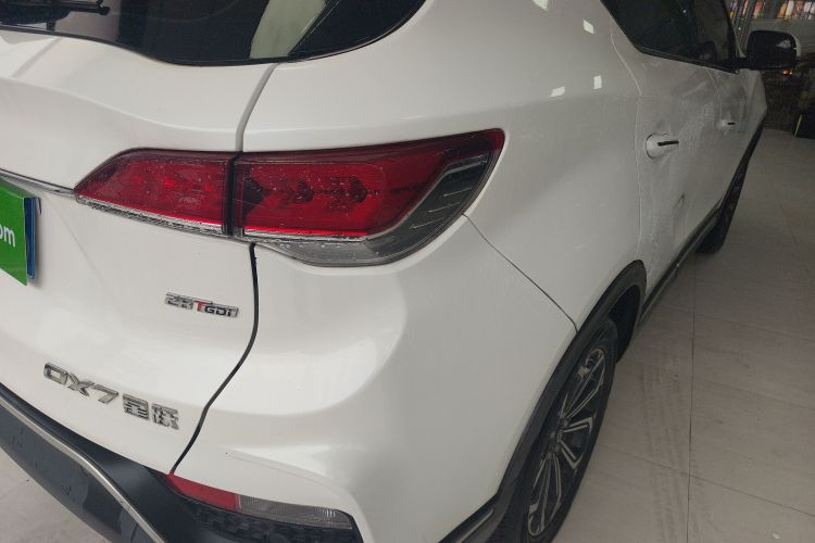 东南DX7 2020款 星跃 1.5T DCT尊贵版车身外观9