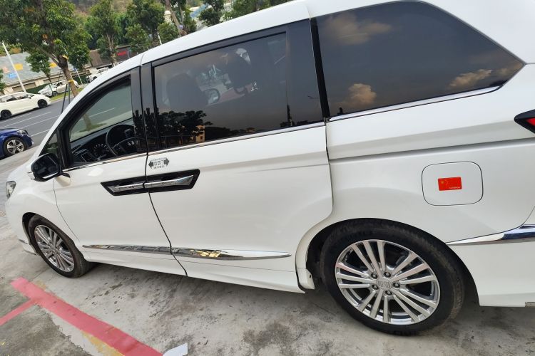 本田 艾力绅 2016款 2.4L 豪华版车身外观6004