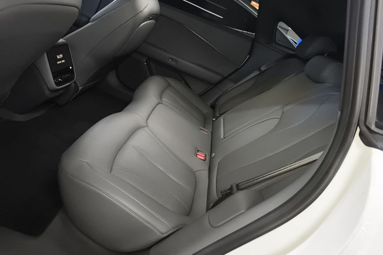 小鹏P7+ 2024款 长续航 Max中控内饰7004