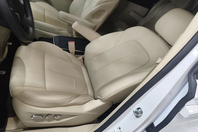 别克GL8 2023款 ES陆尊 尊享型局部细节19