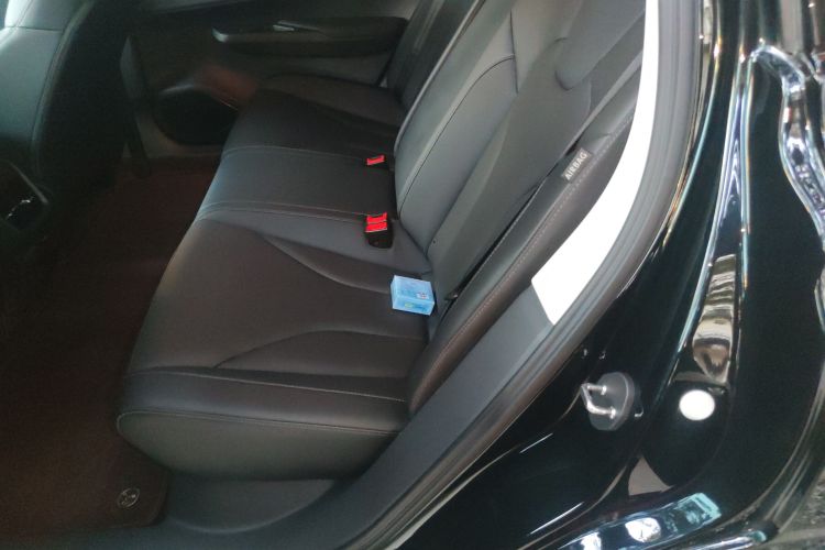 红旗E-QM5 2023款 改款 基础出行版中控内饰7004