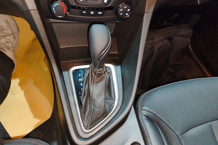 别克 英朗 2021款 改款 典范 1.5L 自动精英型局部细节18