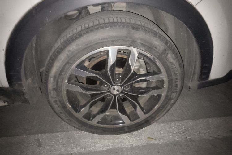 荣威RX5 2016款 20T 两驱手动互联网智惠版车身外观6007