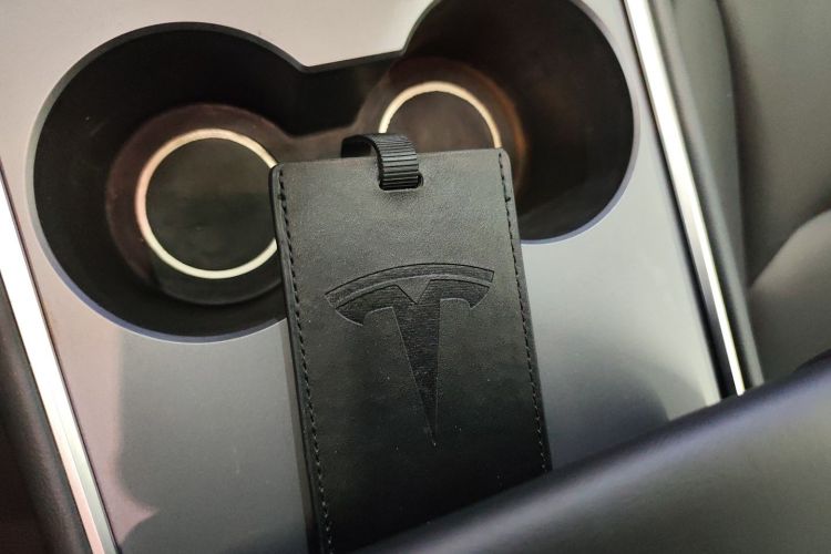 特斯拉 Model Y 2022款 后轮驱动版中控内饰7001