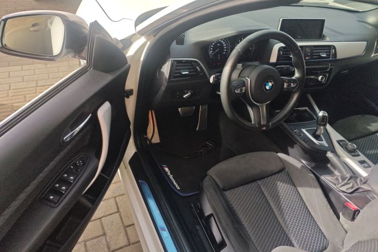 宝马2系(进口) 2018款 225i 敞篷轿跑车 M运动型中控内饰20