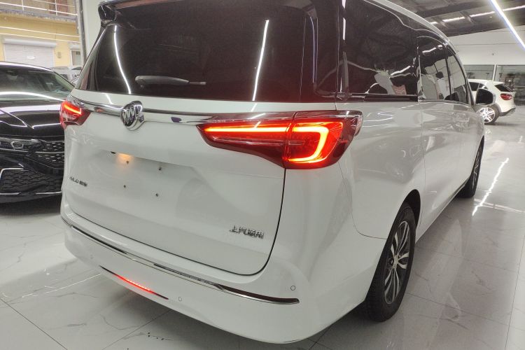 别克GL8 2020款 ES陆尊 653T 舒适型车身外观7