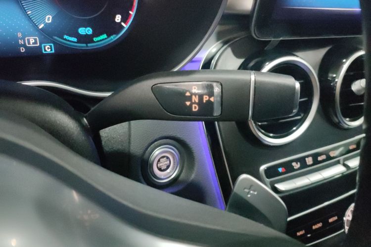 奔驰C级 2021款 C 260 L 运动星耀臻藏版局部细节18