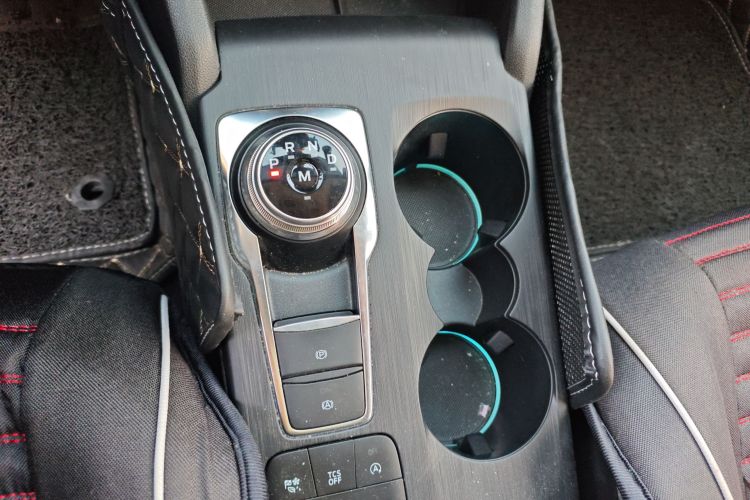 福特 福克斯 2020款 三厢 EcoBoost 180 自动锋潮型中控内饰18