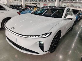 长安启源A07 2025款 蓝鲸增程版 230尊贵型