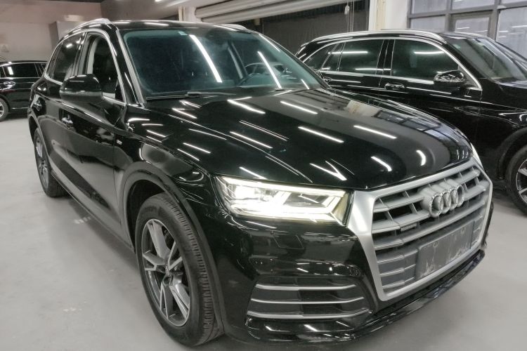 奥迪Q5L 2018款 40 TFSI 荣享时尚型 国VI车身外观3