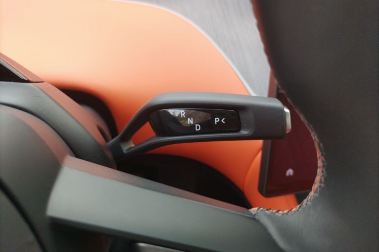 小米汽车 小米YU7 2025款 超长续航高性能四驱Max版中控内饰18