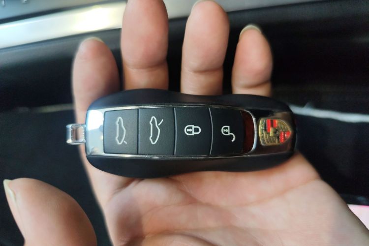 保时捷718 2018款 Boxster 2.0T中控内饰7001