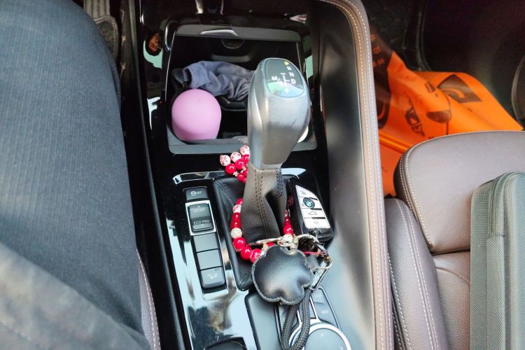 宝马X1 2019款 xDrive20Li 尊享型中控内饰18