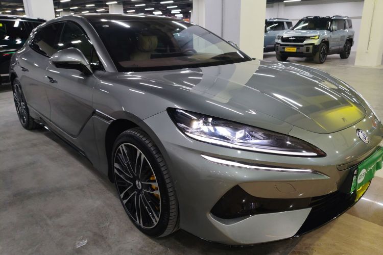 腾势Z9GT 2024款 1100四驱Ultra版车身外观6002