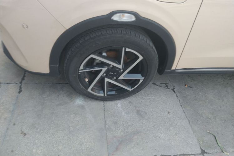 哪吒汽车 哪吒AYA 2023款 401车身外观6007