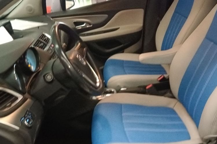 别克 昂科拉 2015款 1.4T 自动两驱都市精英型中控内饰19