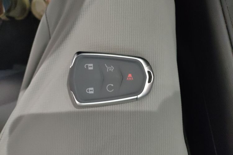 凯迪拉克XT4 2018款 28T 两驱领先型中控内饰7001