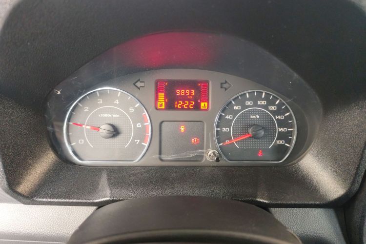 五菱汽车 五菱征途 2021款 1.5L进取型LAR局部细节14