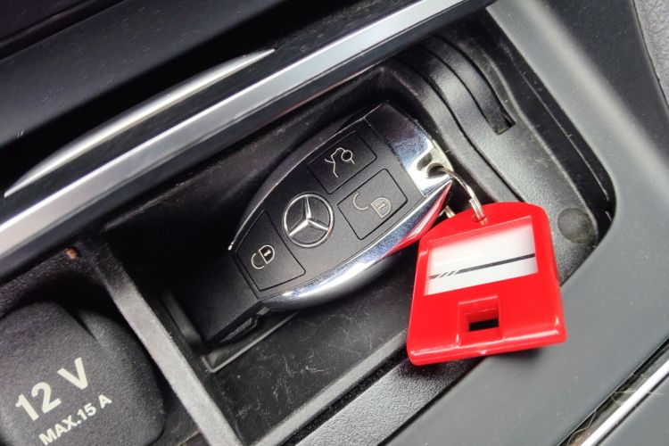 奔驰A级(进口) 2016款 A 200 时尚型中控内饰7001