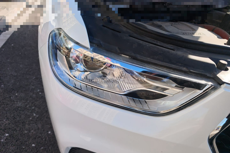 哈弗H2 2017款 蓝标 1.5T 手动两驱精英型车身外观8