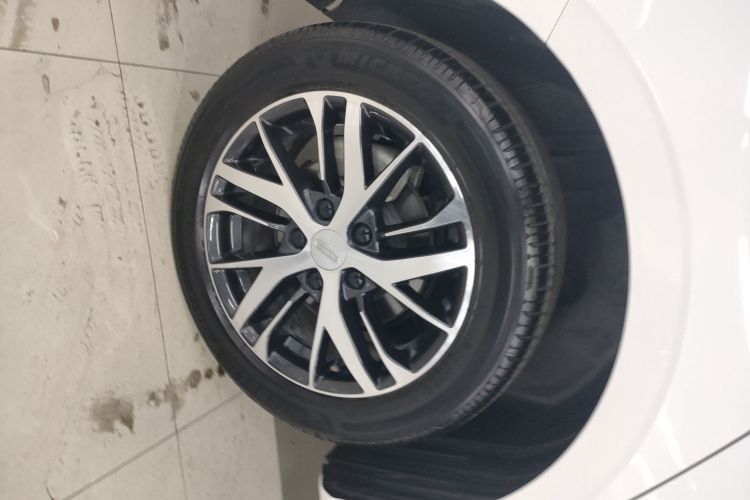 吉利汽车 帝豪 2022款 第4代 1.5L CVT精英型车身外观6008