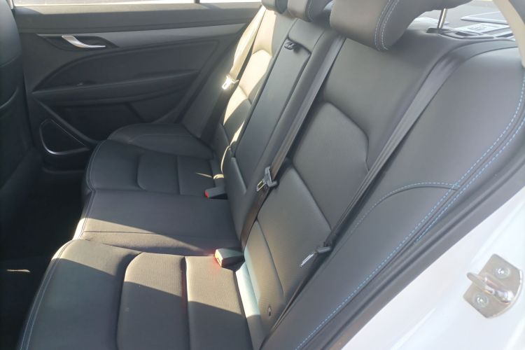 吉利汽车 帝豪新能源 2017款 1.5L PHEV 进取型中控内饰21