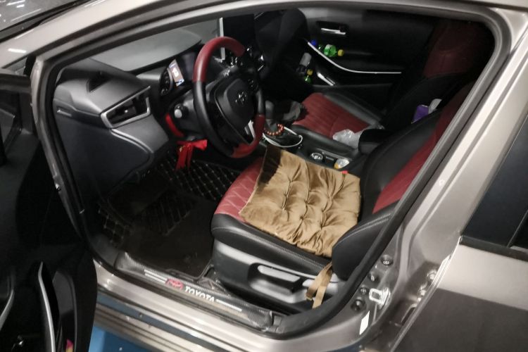 丰田 卡罗拉 2023款 1.8L 智能电混双擎 精英版中控内饰20