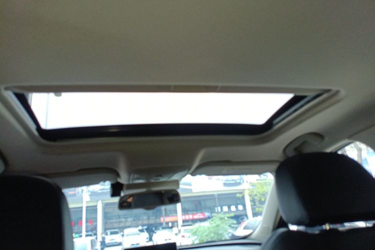 红旗H5 2022款 经典款 改款 1.8T 自动智联旗韵版局部细节22