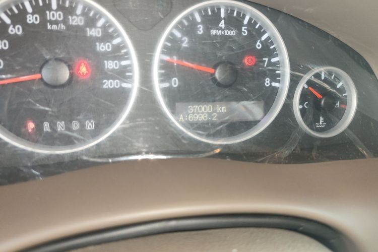 别克GL8 2014款 2.4L 经典版中控内饰15