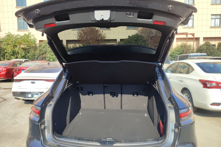 保时捷 2022款 Macan 2.0T局部细节23