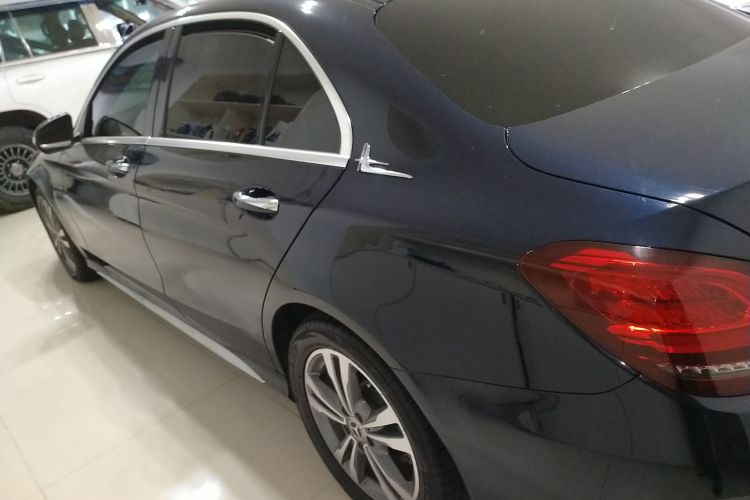 奔驰C级 2020款 C 200 L 时尚型运动版车身外观4