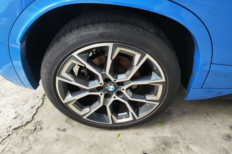 宝马X2 2021款 改款 sDrive25i 曜夜版车身外观6003