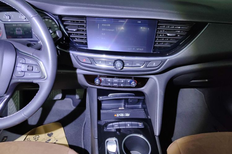 别克 君威 2023款 552T 智享型局部细节16