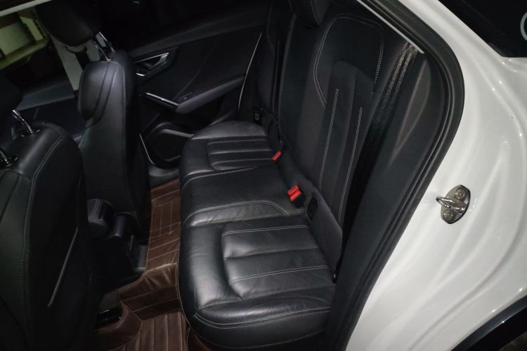 奥迪Q2L 2022款 35 TFSI 进取致雅型中控内饰21