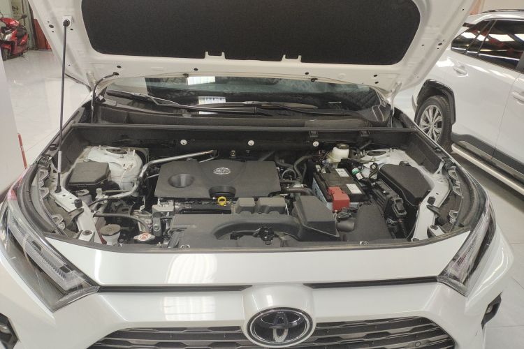 丰田 RAV4荣放 2024款 2.0L CVT两驱风尚Plus版机舱底盘24