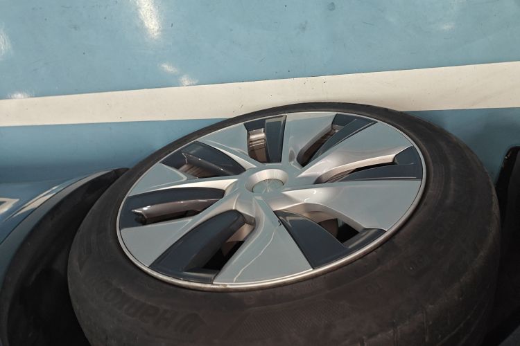 特斯拉 Model Y 2021款 长续航全轮驱动版车身外观6007