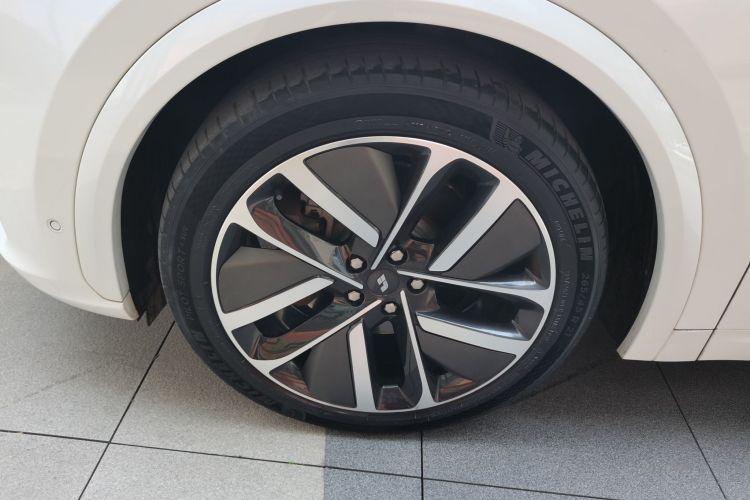 理想汽车 理想L7 2023款 Pro车身外观6007