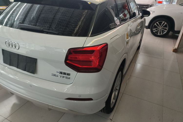 奥迪Q2L 2018款 35 TFSI 时尚致雅型 国V车身外观9