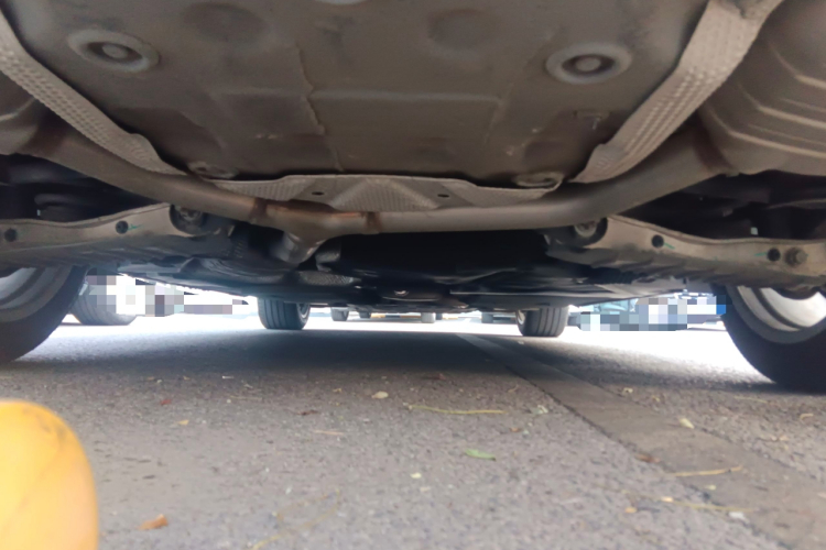 奥迪A4L 2018款 30周年年型 40 TFSI 时尚型局部细节9005