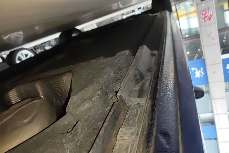 奥迪A4L 2019款 40 TFSI 时尚型 国V局部细节9002