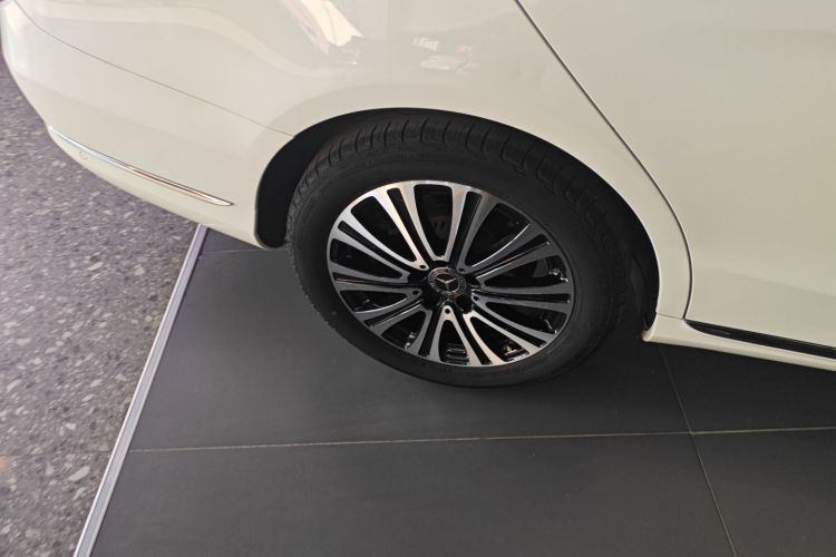 奔驰C级 2018款 C 200 L车身外观6008