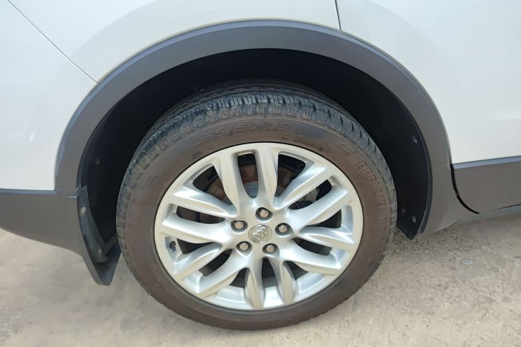 别克 昂科威 2018款 28T 四驱精英型车身外观56