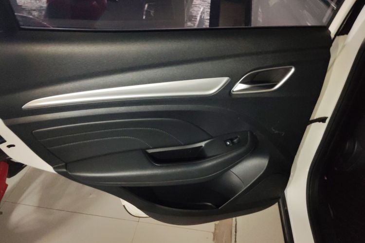 荣威RX3 2020款 1.6L 手动超爽进取版中控内饰7008