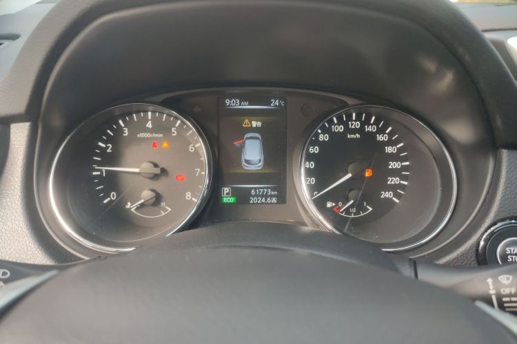 日产 逍客 2017款 2.0L CVT豪华版 国V中控内饰14