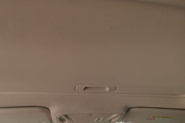 福特 福克斯 2017款 三厢 1.6L 自动风尚型智行版中控内饰22