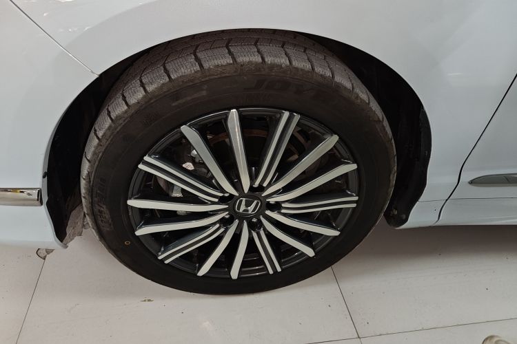 本田 艾力绅 2024款 2.0L e:HEV 豪华版车身外观6007